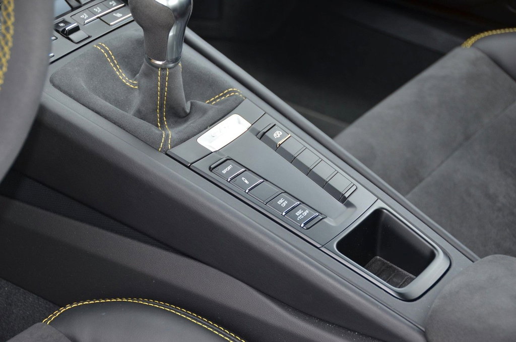 Porsche 981 Cayman GT4