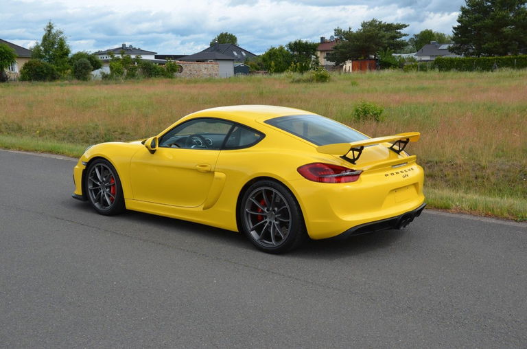 Porsche 981 Cayman GT4