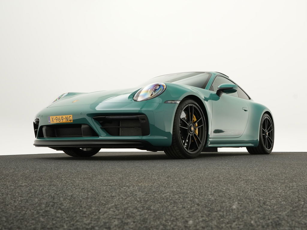 Porsche 992 Carrera GTS
