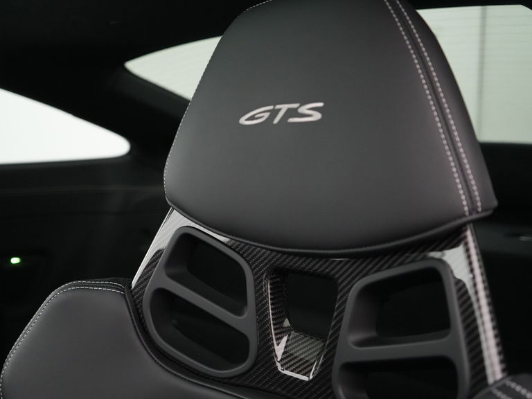 Porsche 992 Carrera GTS