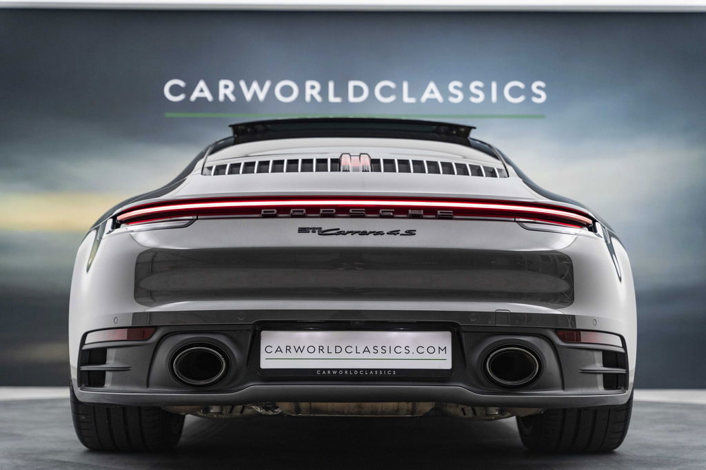 Porsche 992 Carrera 4S