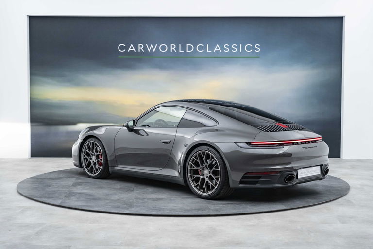 Porsche 992 Carrera 4S