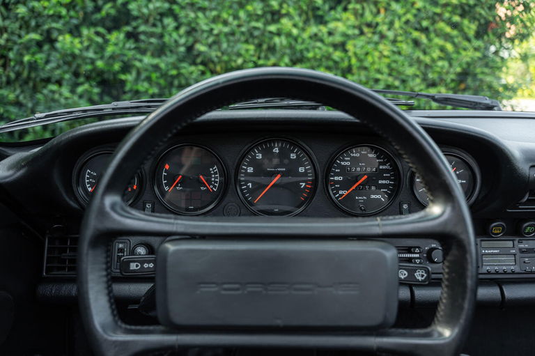 Porsche 964 Carrera 2