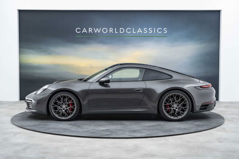 Porsche 992 Carrera 4S