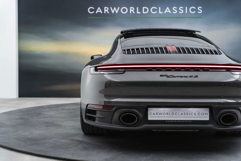 Porsche 992 Carrera 4S