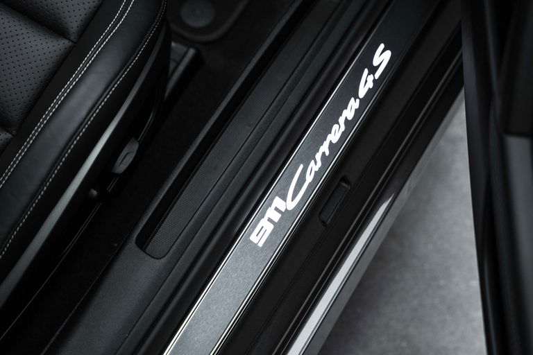 Porsche 992 Carrera 4S