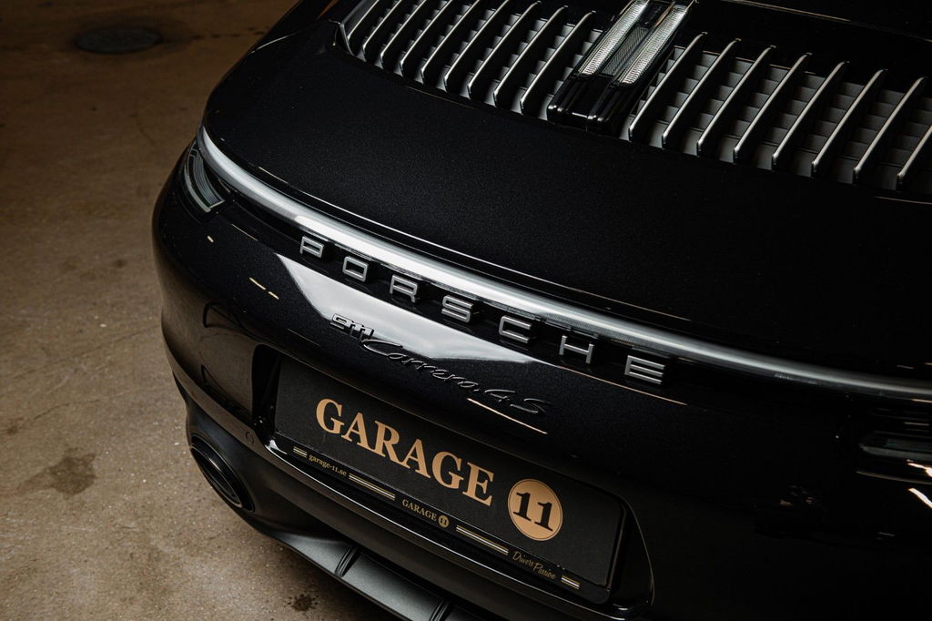 Porsche 992 Carrera 4S