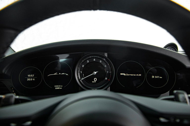 Porsche 992 Carrera 4S