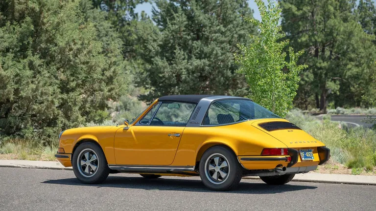 Porsche 911 T (US)