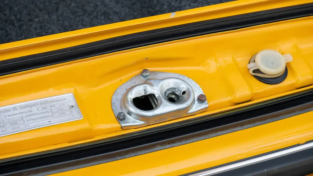 Porsche 911 T (US)