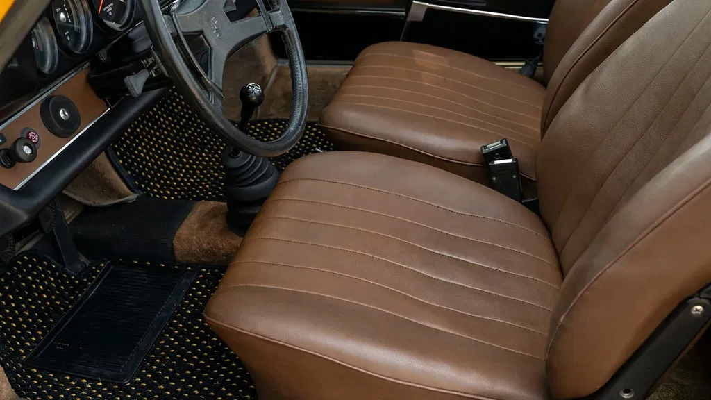Porsche 911 T (US)
