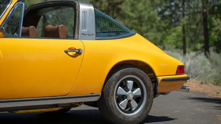 Porsche 911 T (US)