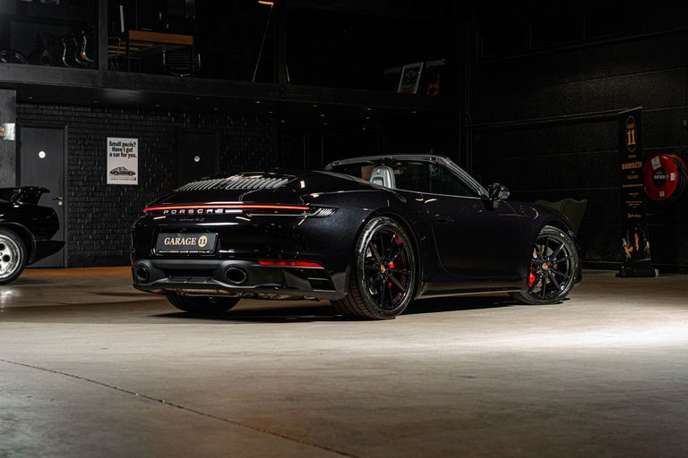 Porsche 992 Carrera 4S
