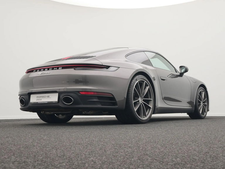 Porsche 992 Carrera