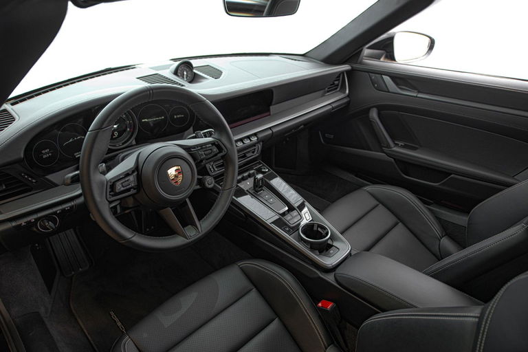 Porsche 992 Carrera 4S