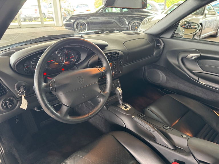Porsche 996 Carrera