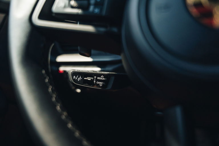 Porsche 992 Carrera