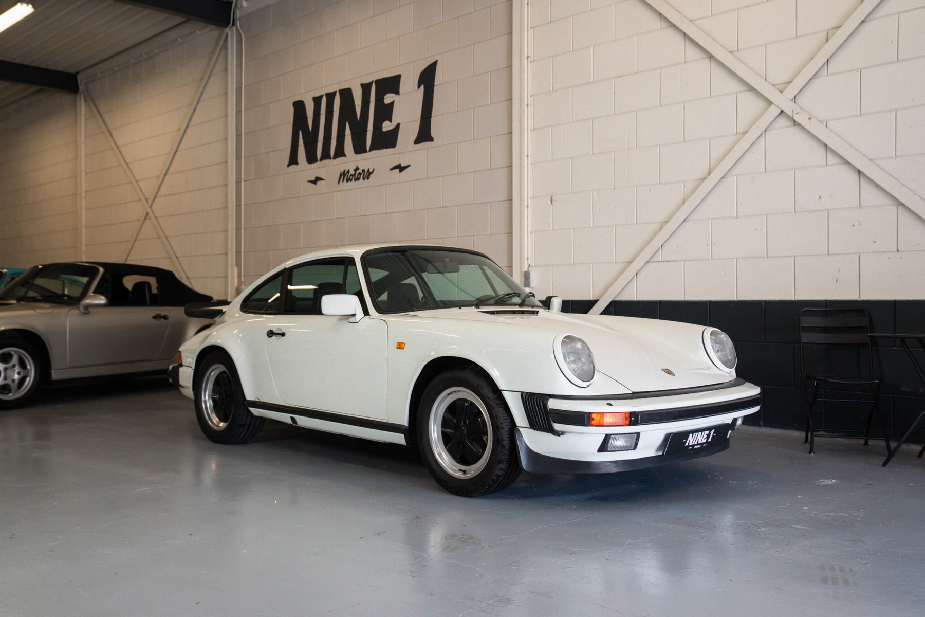 Porsche 911 Carrera 3.2 1984 - elferspot.com - Marketplace for