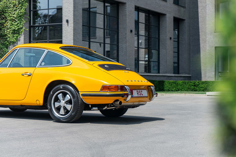 Porsche 911 E