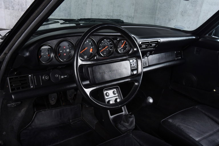 Porsche 911 Carrera 3.2