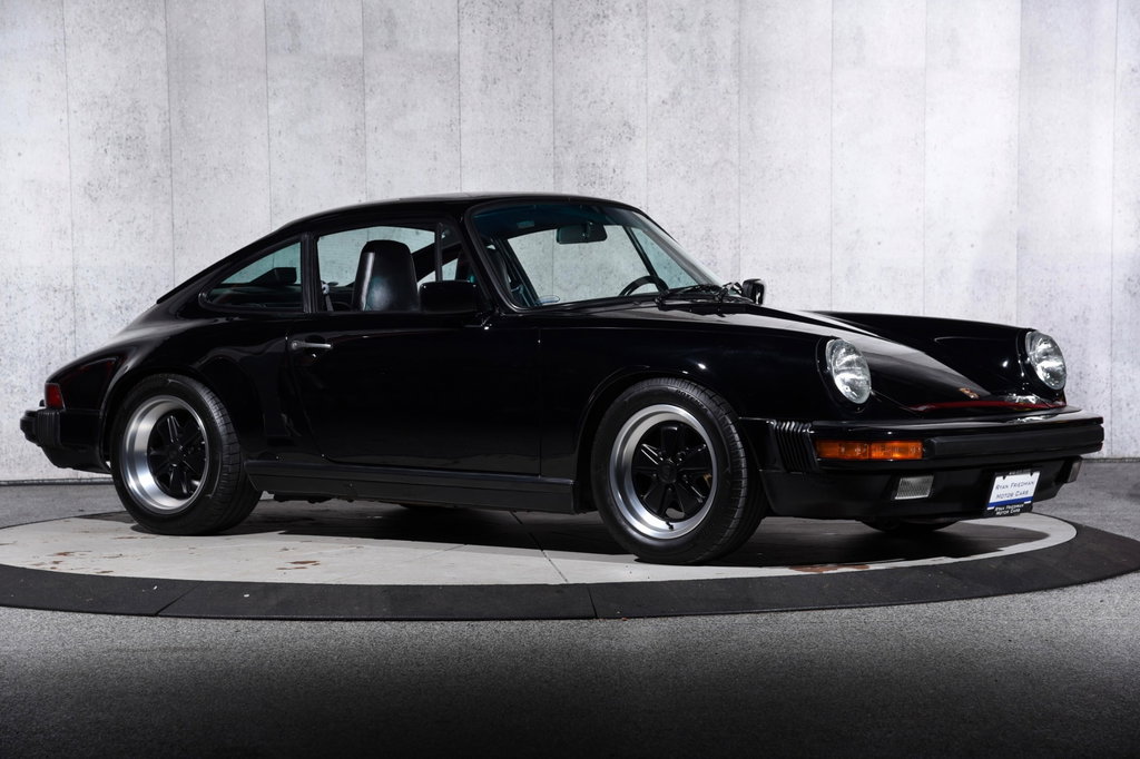 Porsche 911 Carrera 3.2