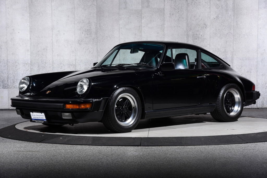 Porsche 911 Carrera 3.2