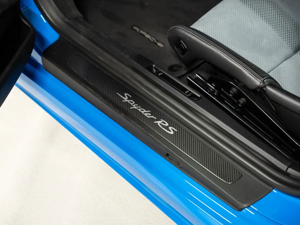 Porsche 718 Spyder RS