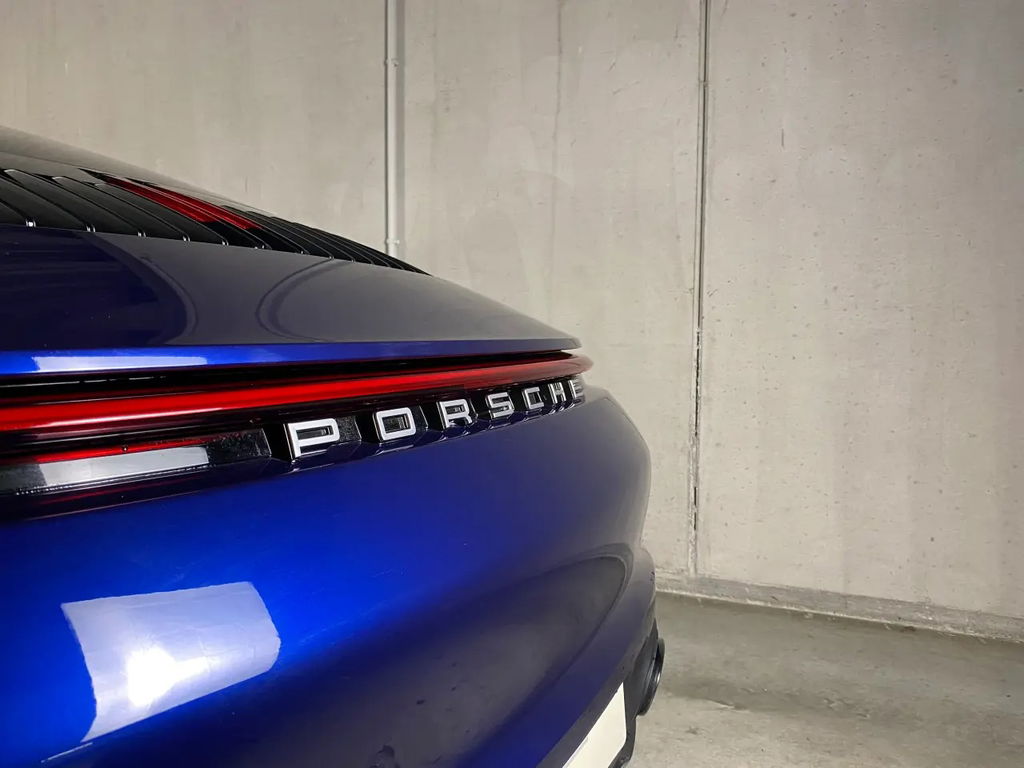 Porsche 992 Carrera