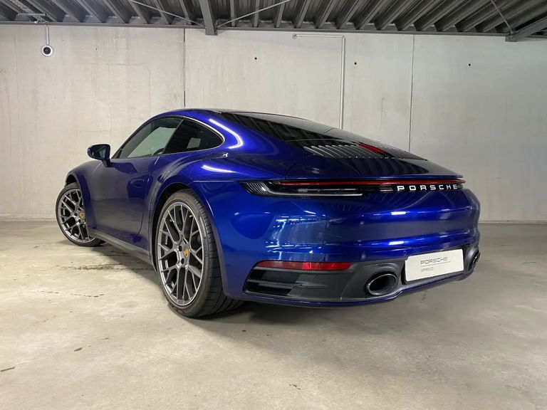 Porsche 992 Carrera