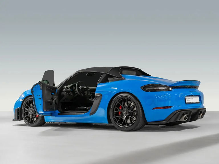 Porsche 718 Spyder RS