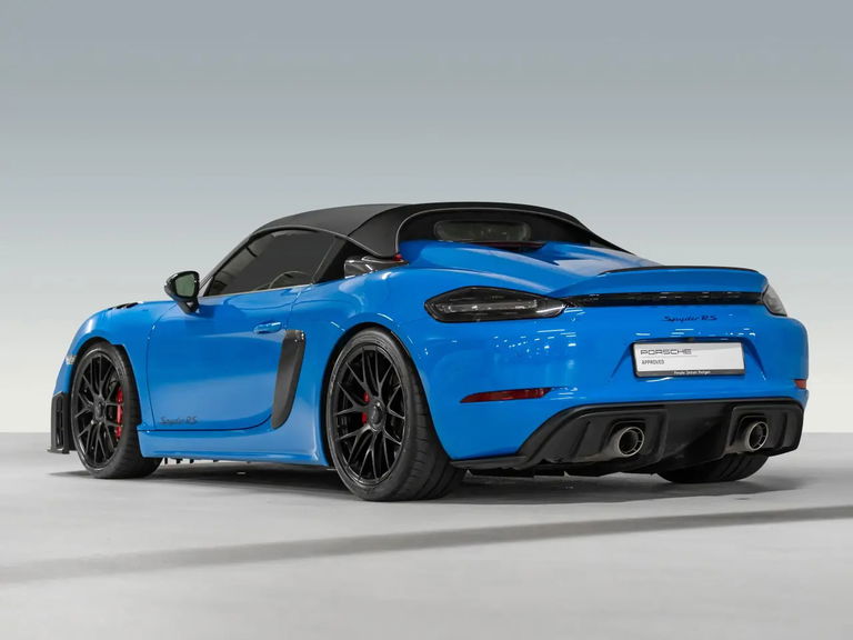Porsche 718 Spyder RS