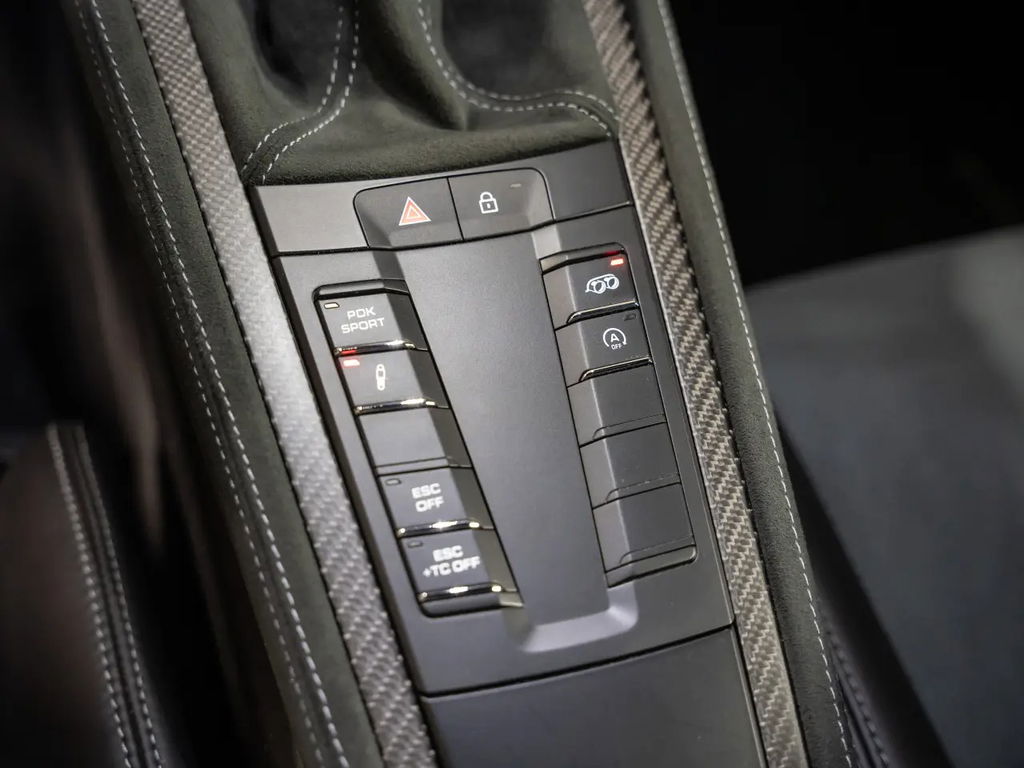 Porsche 718 Spyder RS