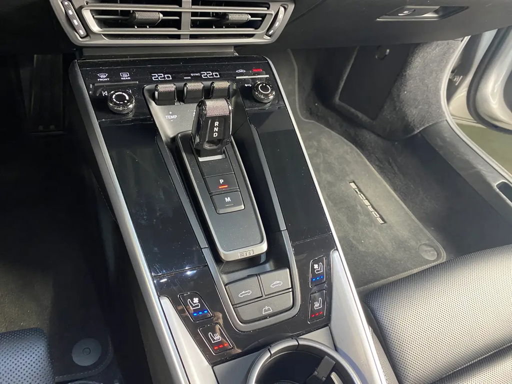 Porsche 992 Carrera 4S