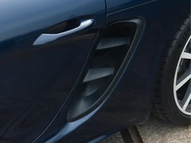 Porsche 718 Cayman