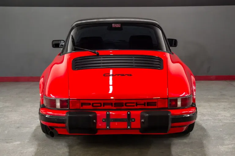 Porsche 911 Carrera 3.2