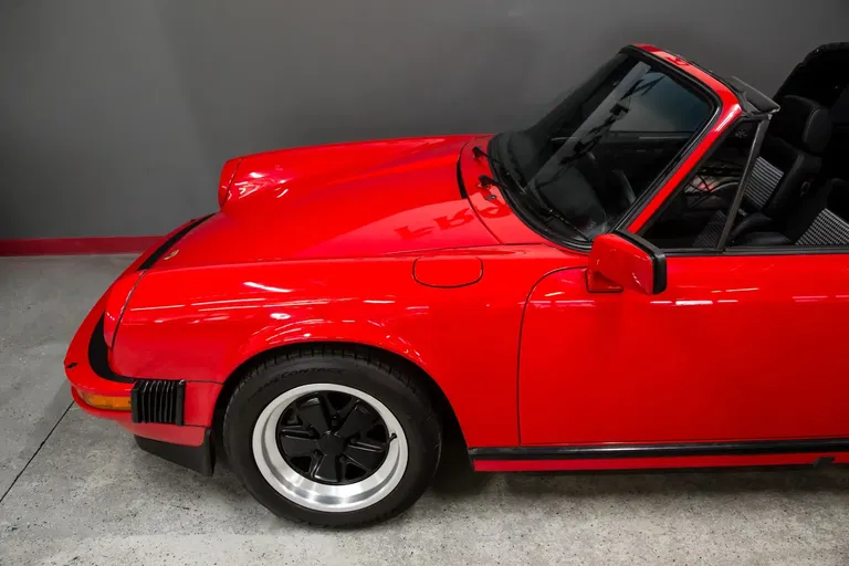 Porsche 911 Carrera 3.2