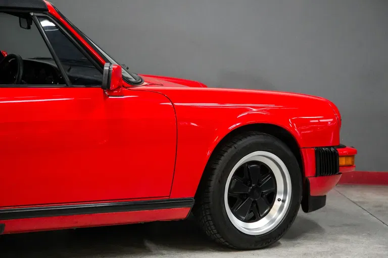 Porsche 911 Carrera 3.2