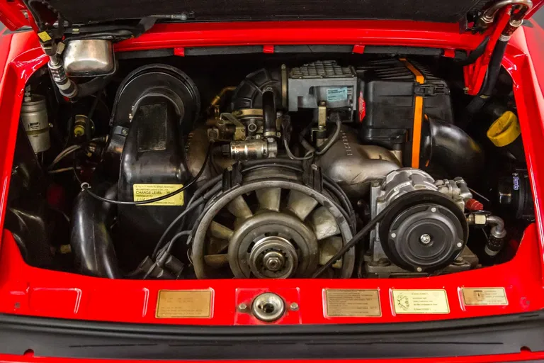 Porsche 911 Carrera 3.2