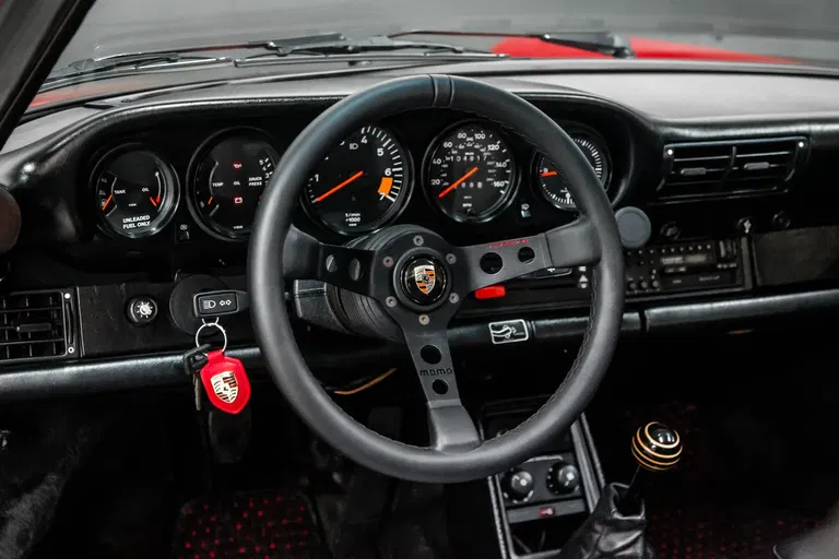 Porsche 911 Carrera 3.2