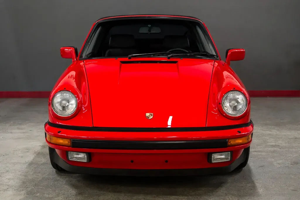 Porsche 911 Carrera 3.2