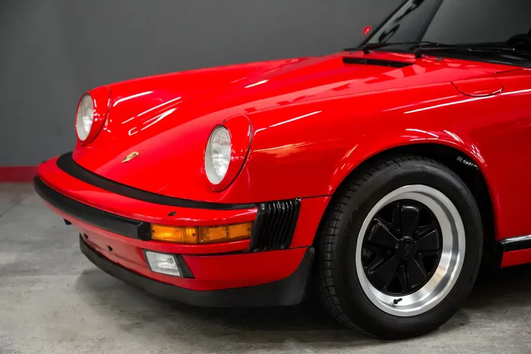 Porsche 911 Carrera 3.2