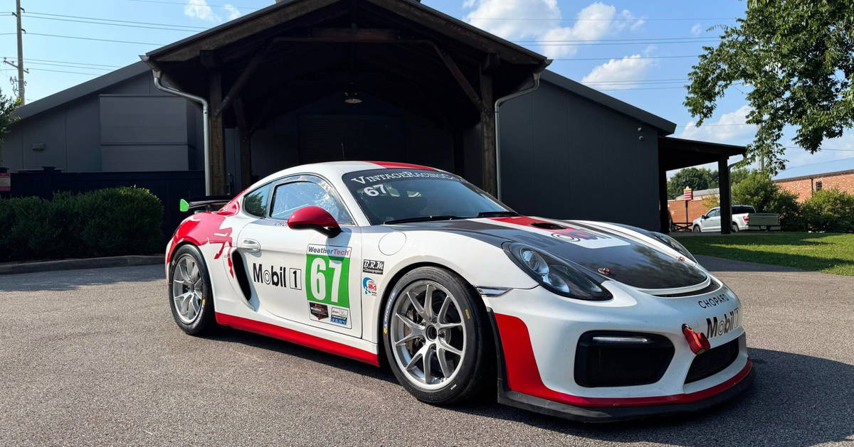 Porsche 981 Cayman GT4 Clubsport 2016 - elferspot.com
