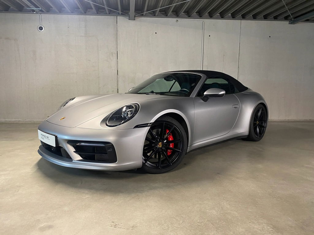 Porsche 992 Carrera 4S