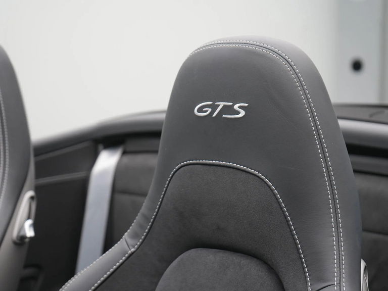 Porsche 991.2 Carrera 4 GTS