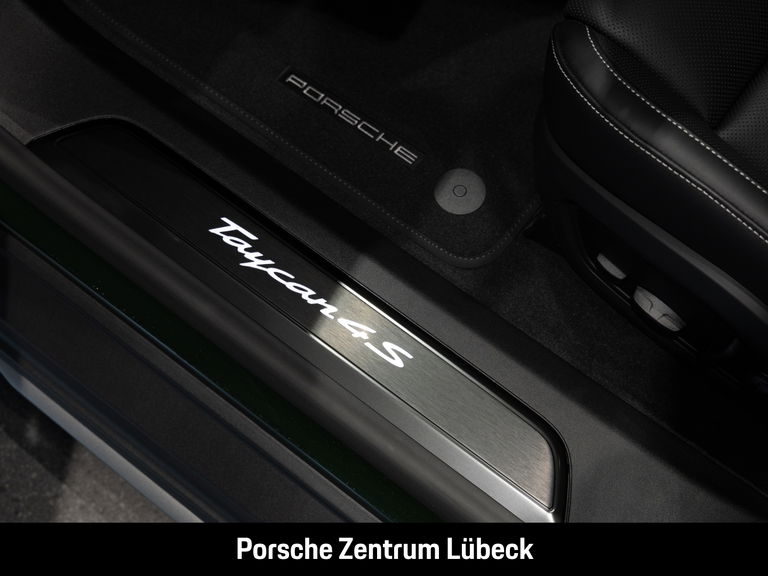 Porsche Taycan 4S Cross Turismo