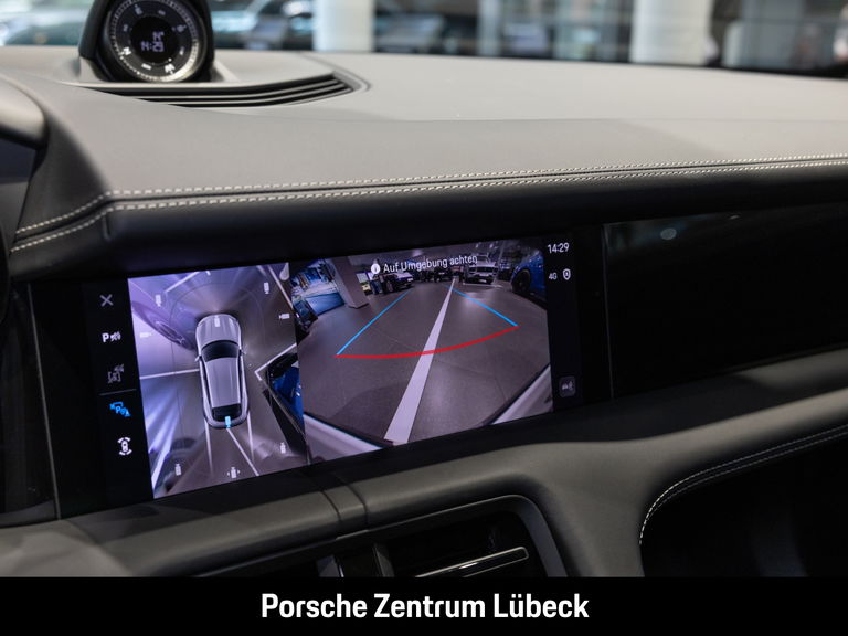 Porsche Taycan 4S Cross Turismo