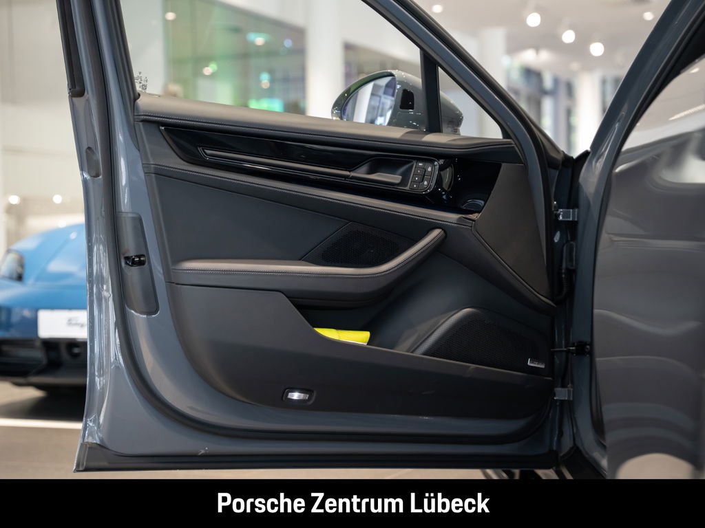 Porsche Panamera 4 E-Hybrid