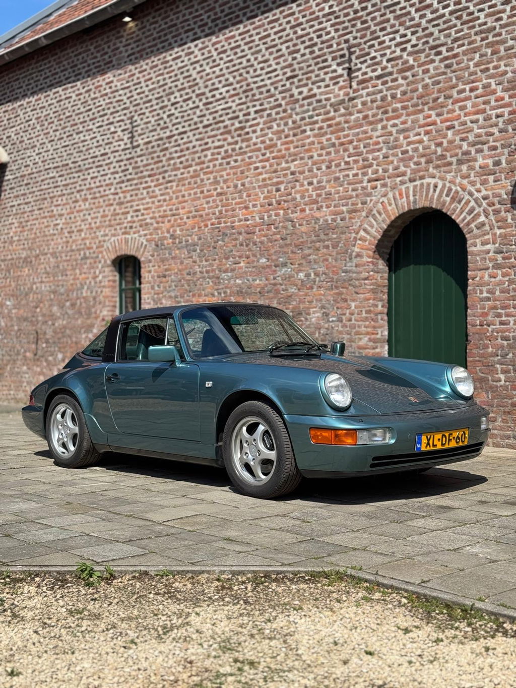 Porsche 964 Carrera 4