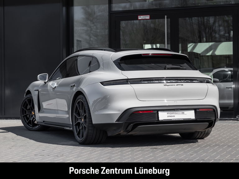 Porsche Taycan GTS Sport Turismo