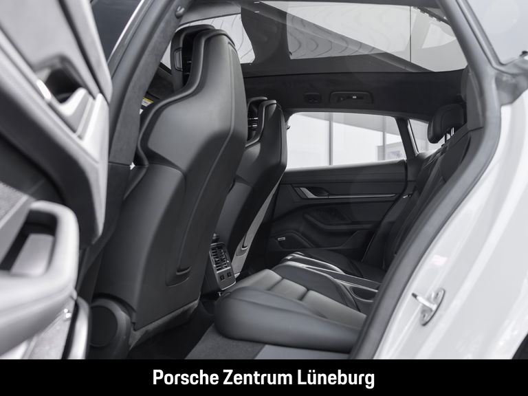 Porsche Taycan GTS Sport Turismo